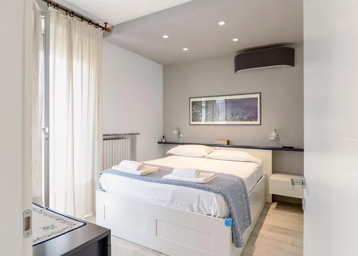 Appartement à 2 Chambres à Coucher